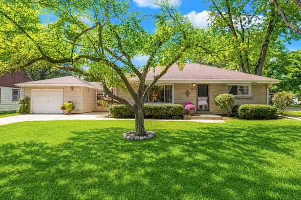 4537 N 101st STREET, Wauwatosa, WI 53225