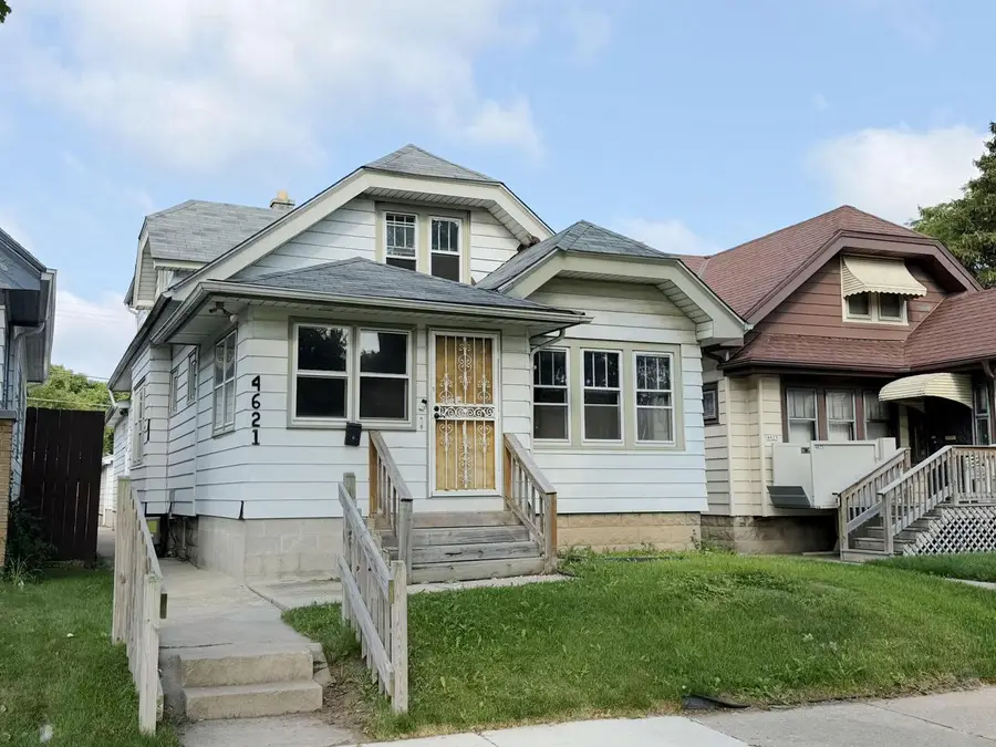 4621 N 30th STREET, Milwaukee, WI 53209 - #2