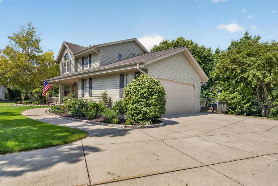 N103W16730 Calico COURT, Germantown, WI 53022 - #2