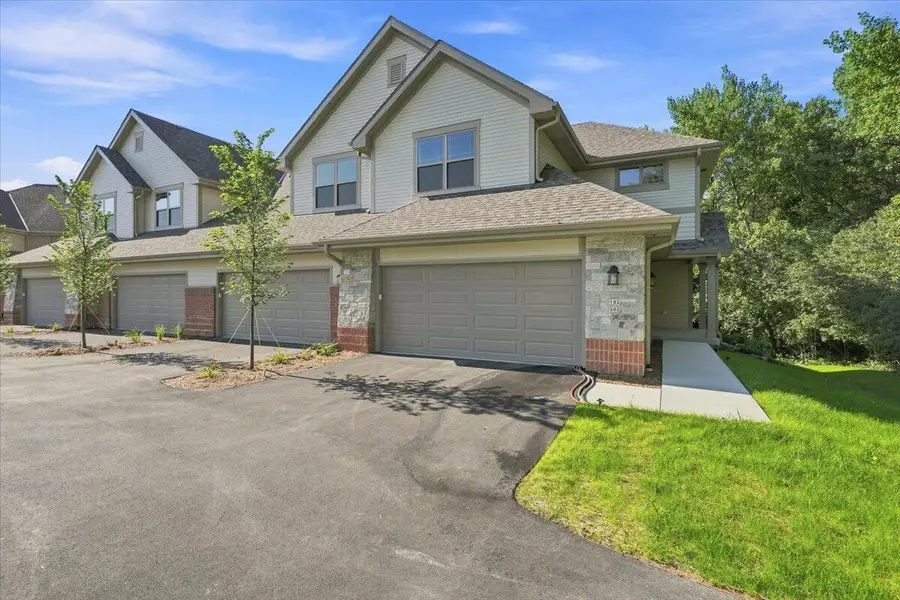 255 Aerie CIRCLE #103, Brookfield, WI 53045 - #2