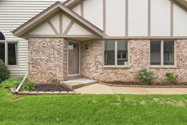 N34W23895 Grace AVENUE #A, Pewaukee, WI 53072