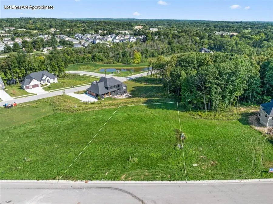N66W21310 SWEET CLOVER DRIVE #Lt49, Menomonee Falls, WI 53051 - #2