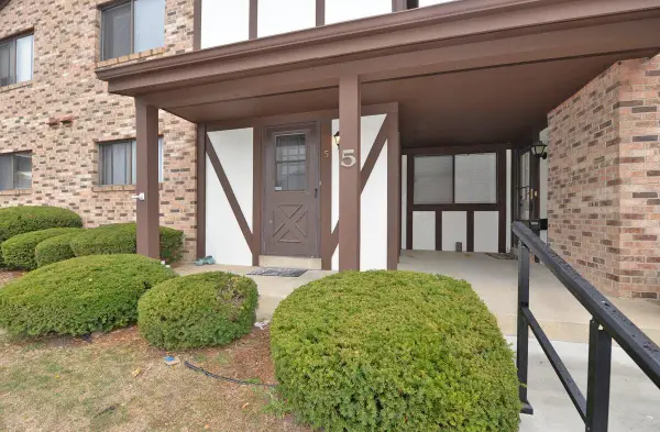 5616 Cambridge LANE #5, Mount Pleasant, WI 53406