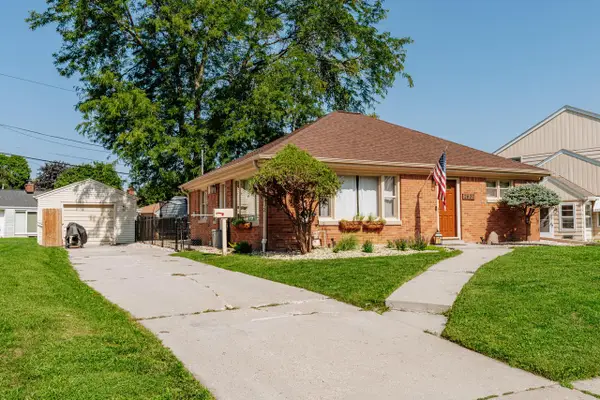2637 S 86th STREET, West Allis, WI 53227