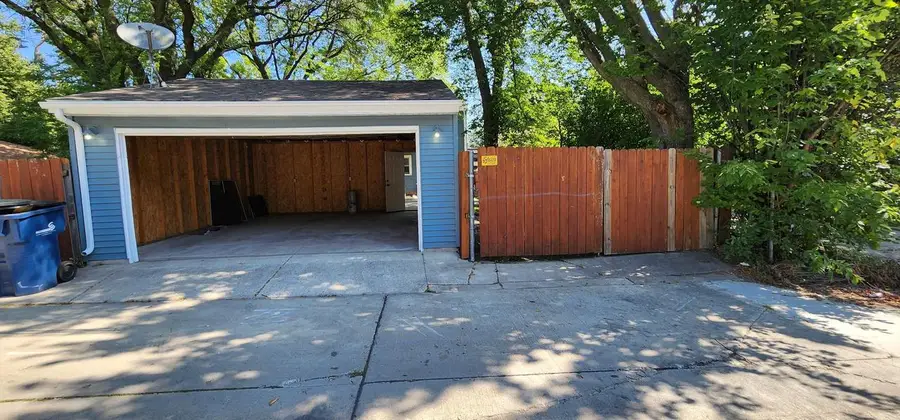 4735 W Fond Du Lac AVENUE, Milwaukee, WI 53216 - #3
