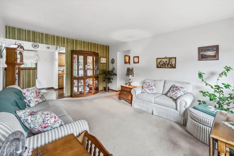 7659 N 51st STREET, Milwaukee, WI 53223 - #2