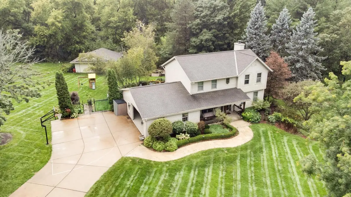 W264N6615 Hillview DRIVE, Lisbon, WI 53089 - #1