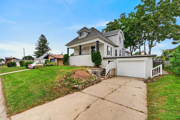 2423 Cleveland PLACE, South Milwaukee, WI 53172