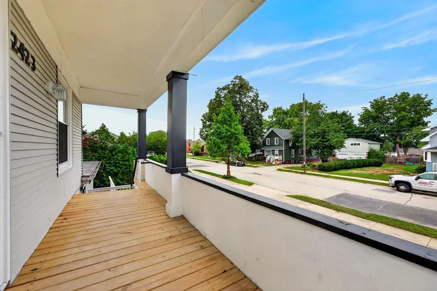 2423 Cleveland PLACE, South Milwaukee, WI 53172 - #3