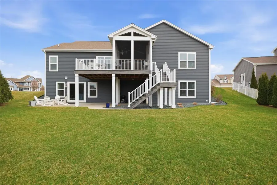 W136N6171 Weyer Farm DRIVE, Menomonee Falls, WI 53051 - #2