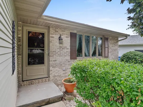 3177 Bellfield DRIVE, Oshkosh, WI 54904