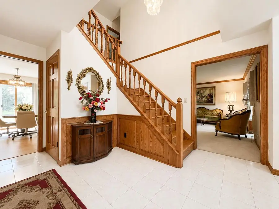 12231 W White Oak DRIVE, Greenfield, WI 53228 - #3