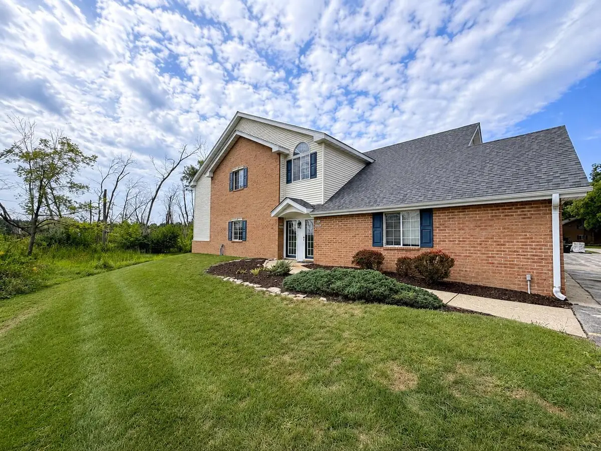 S77W19339 Lakewood DRIVE, Muskego, WI 53150 - #1