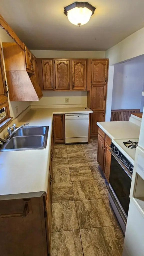 4800 5th AVENUE, Kenosha, WI 53140 - #2
