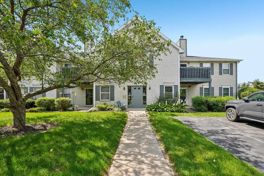 N25W24069 River Park DRIVE #6, Pewaukee, WI 53072 - #2