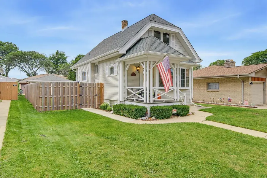2403 S 95th STREET, West Allis, WI 53227 - #2