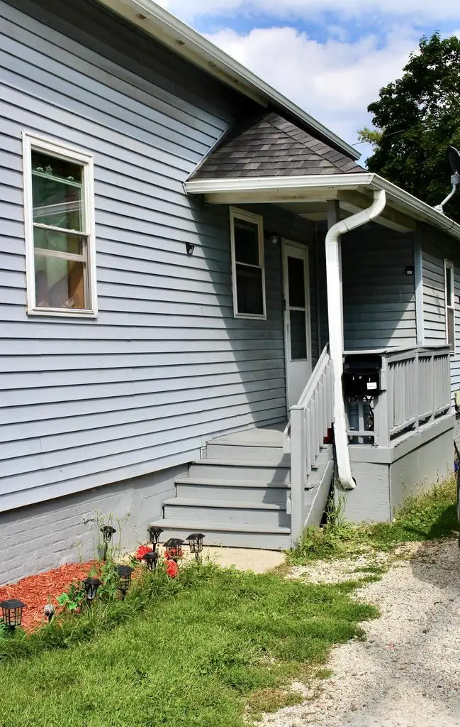 413 N Memorial DRIVE, Racine, WI 53404 - #3