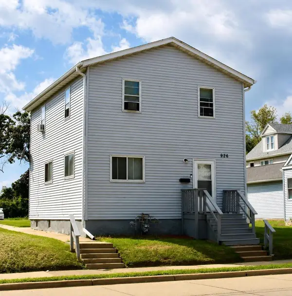 926 N Memorial DRIVE, Racine, WI 53404