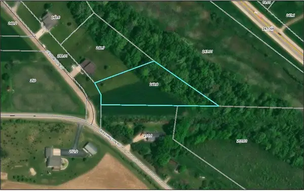 1473 Center STREET, Hartford, WI 53027