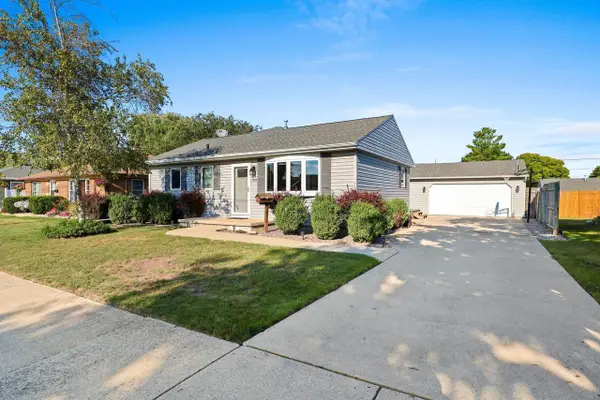 1525 S 25th STREET, Manitowoc, WI 54220