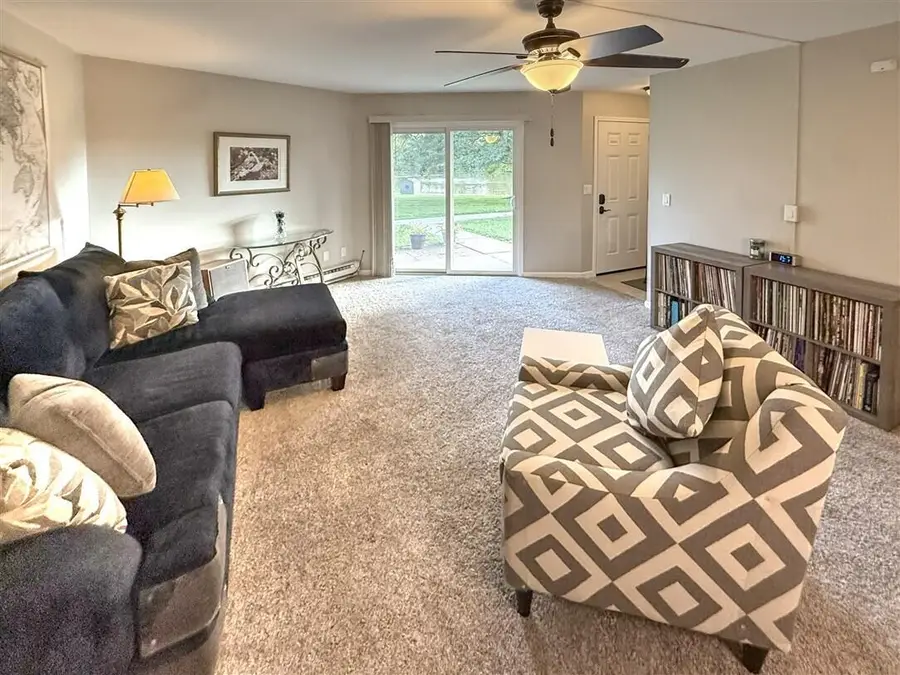 W170N11411 Armada DRIVE #5, Germantown, WI 53022 - #2