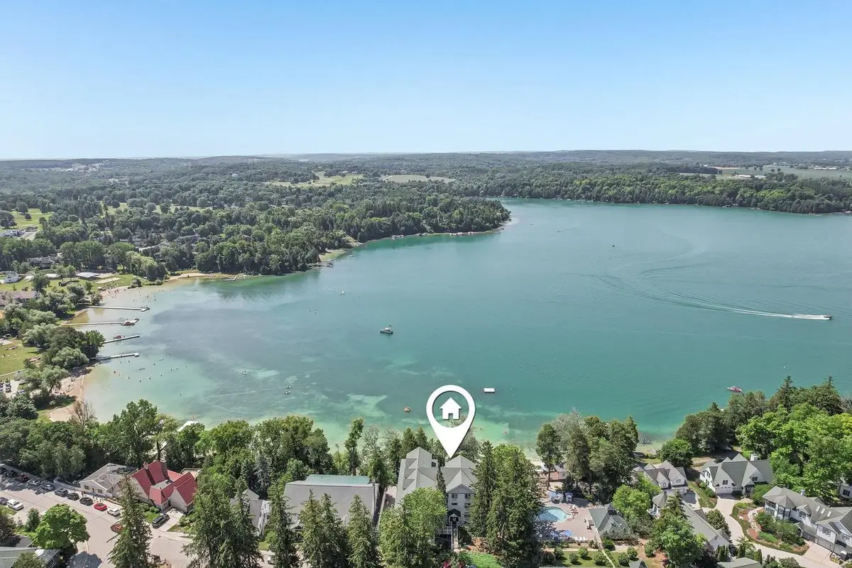 281 Victorian Village DRIVE #31, Elkhart Lake, WI 53020 - #1