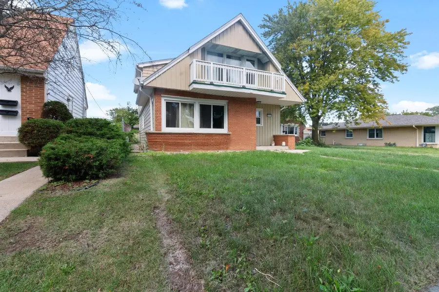 7810 W Howard AVENUE, Milwaukee, WI 53220 - #3