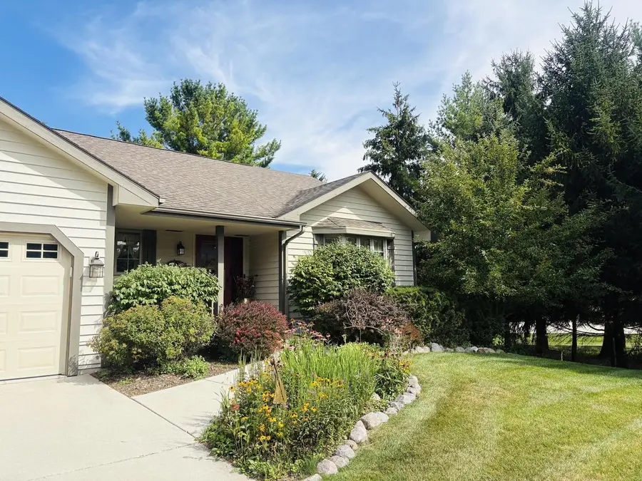3989 Arrowhead COURT, Sheboygan, WI 53083 - #3