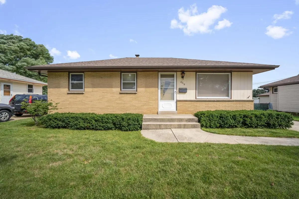 8018 W Tesch AVENUE, Milwaukee, WI 53220 - #1