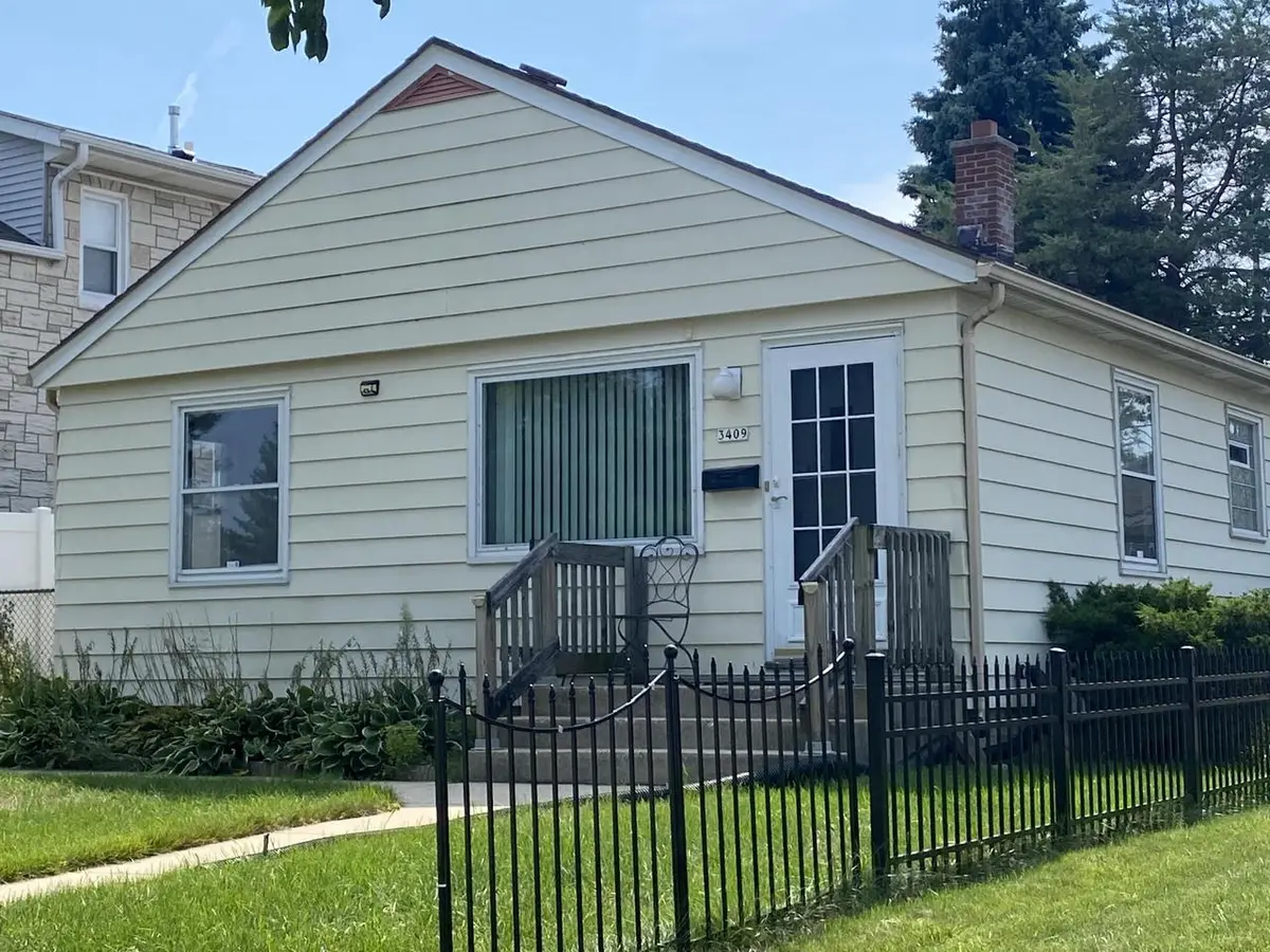 3409 W Wilbur AVENUE, Greenfield, WI 53221 - #1