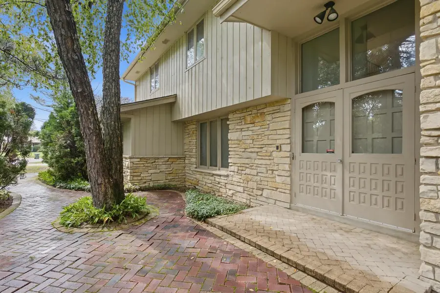 8894 Greenmeadow LANE, Greendale, WI 53129 - #2
