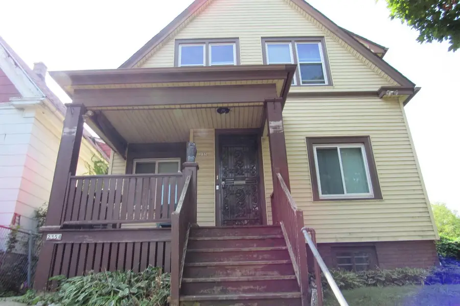 235 E Burleigh STREET, Milwaukee, WI 53212 - #3