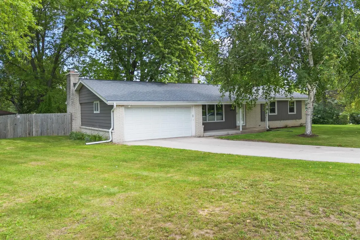 6390 W Wabash AVENUE, Brown Deer, WI 53223 - #1