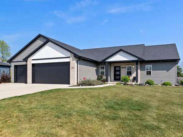 334 Lake Breeze WAY, Two Rivers, WI 54241