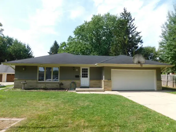 W67N847 Washington AVENUE, Cedarburg, WI 53012