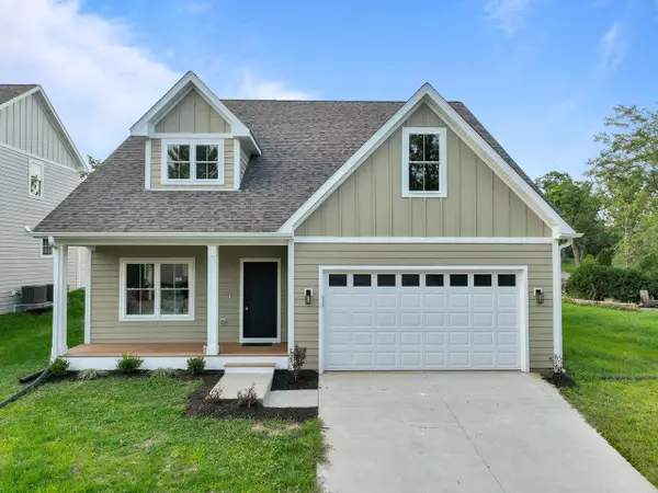 W3820 Lakeview DRIVE, Lake Geneva, WI 53147