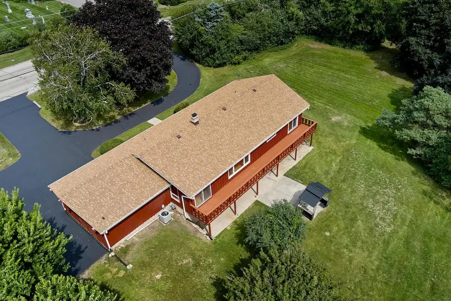 S23W22831 E Broadway, Waukesha, WI 53186 - #2