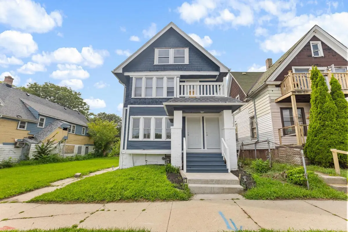 3259 N 8th STREET, Milwaukee, WI 53206 - #1