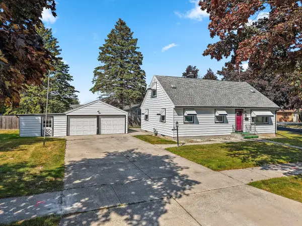 2508 Division STREET, Manitowoc, WI 54220