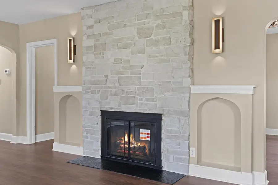 3972 S 5th PLACE, Milwaukee, WI 53207 - #2