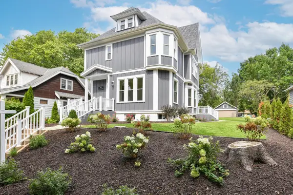 5804 W Michigan STREET, Wauwatosa, WI 53213