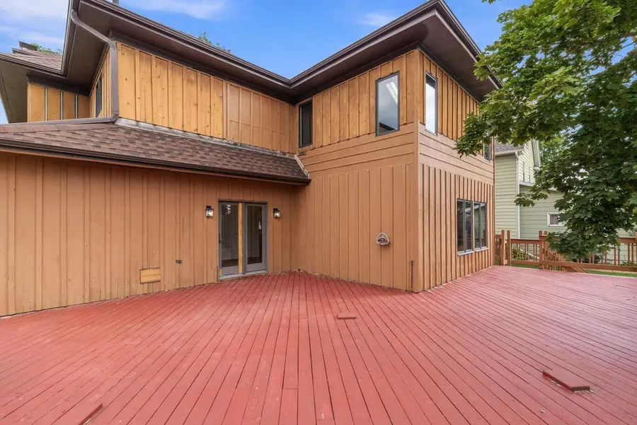634 E Oak Grove STREET, Juneau, WI 53039 - #3
