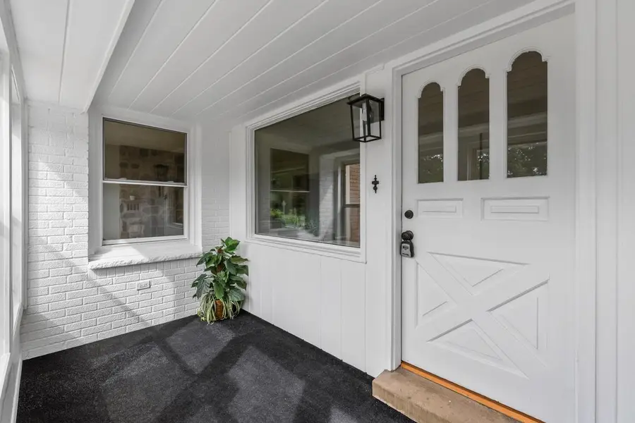 4418 W Mequon ROAD, Mequon, WI 53092 - #3