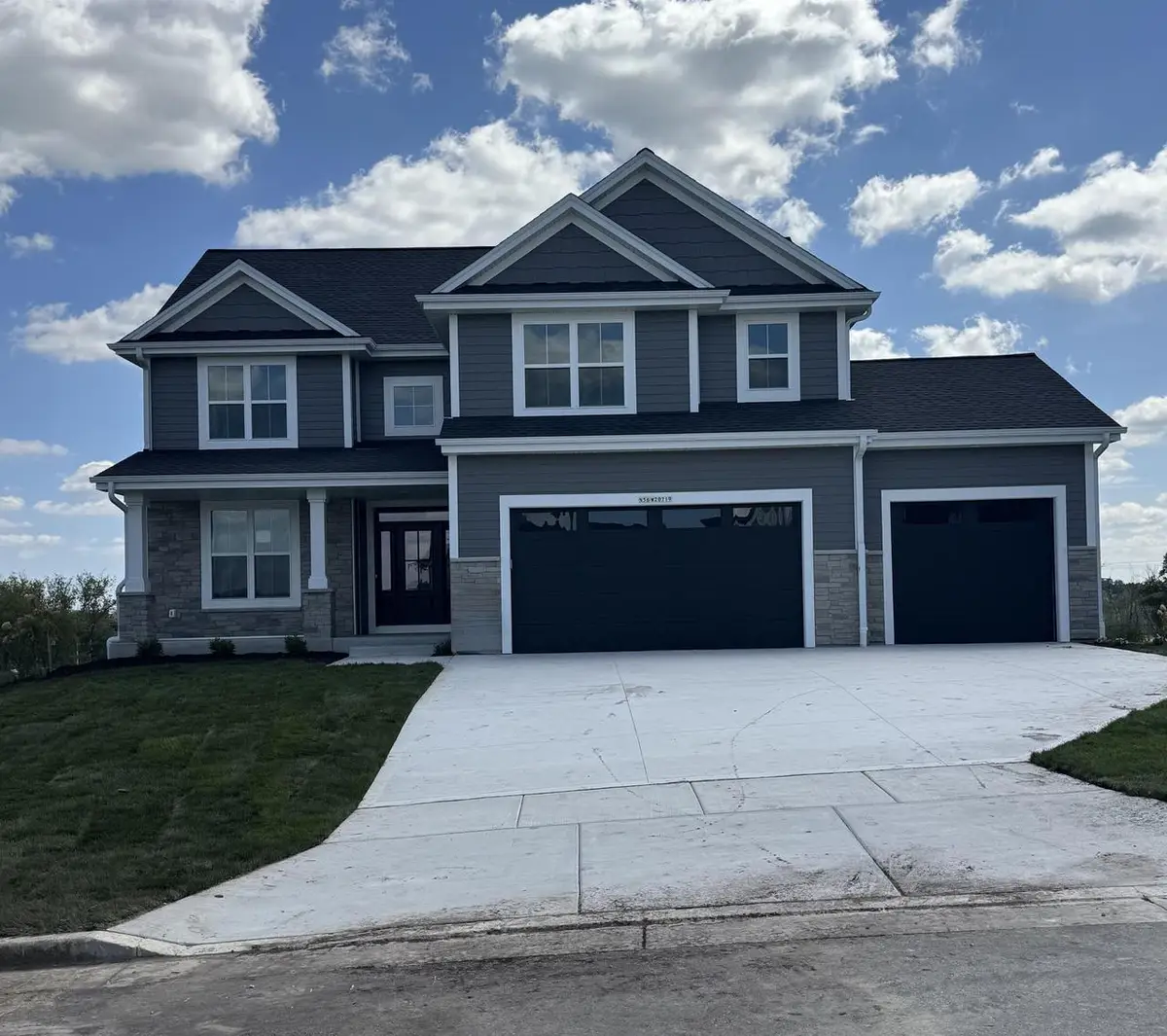 N56W20719 Muirfield DRIVE, Menomonee Falls, WI 53051 - #1
