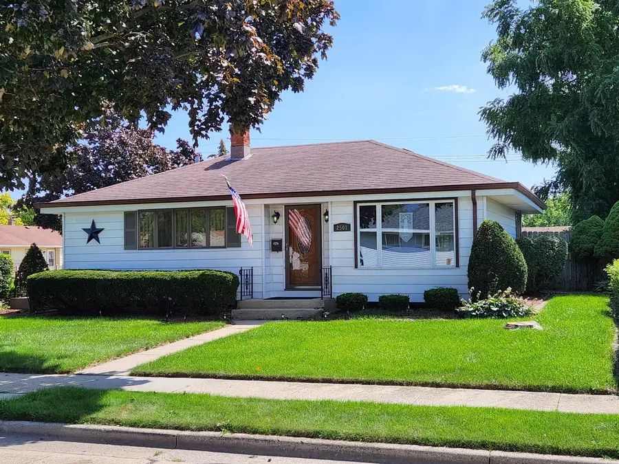 2501 Pinehurst AVENUE, Racine, WI 53403 - #2