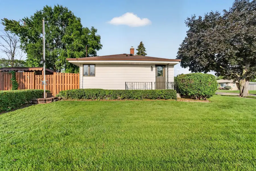 2501 Pinehurst AVENUE, Racine, WI 53403 - #3