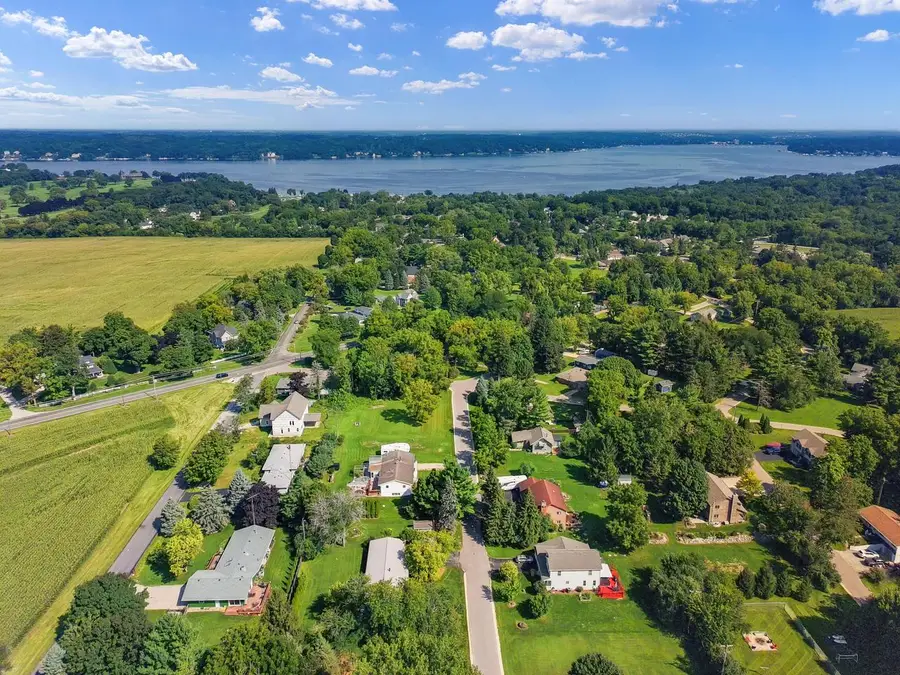 N1549 Bluebird DRIVE, Lake Geneva, WI 53147 - #2