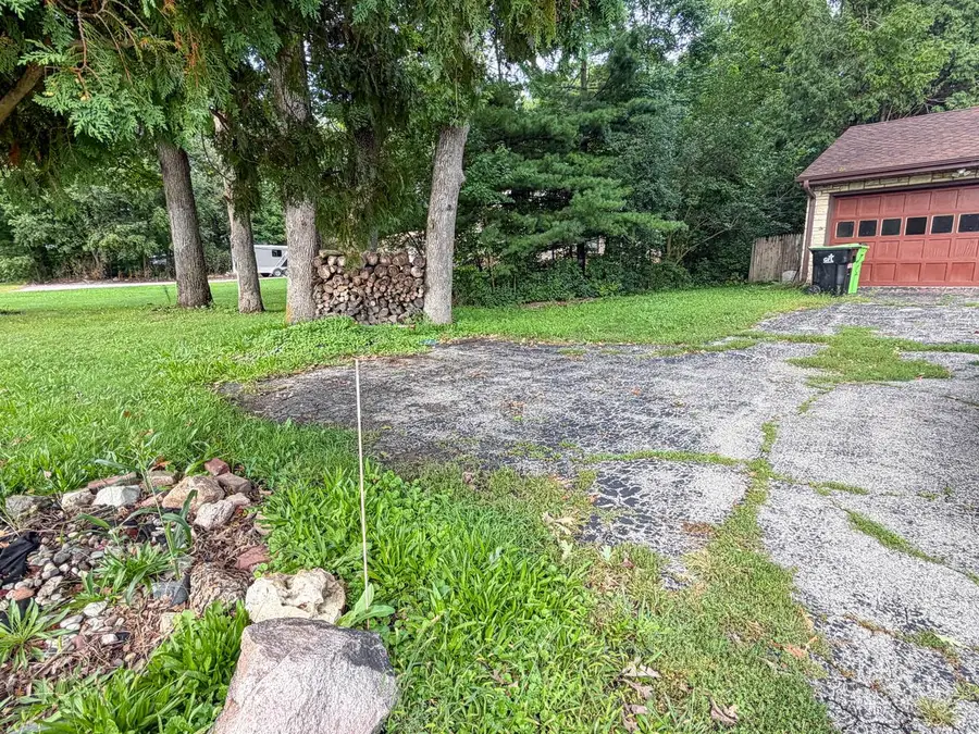 8601 Big Bend ROAD, Waterford, WI 53185 - #2