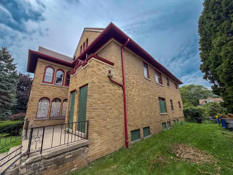 3135 N Sherman BOULEVARD, Milwaukee, WI 53216 - #2