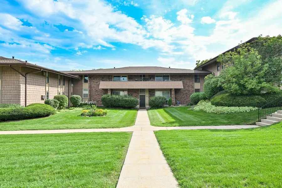 8751 W Oklahoma AVENUE #D, Milwaukee, WI 53227 - #2